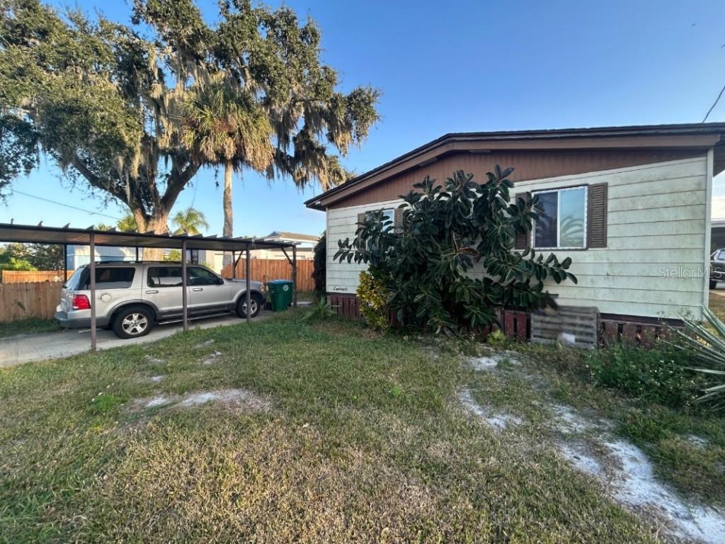 217 Gary Ave., Oak Hill, FL 32759