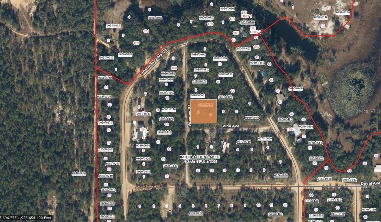 Winston, Interlachen, FL 32148