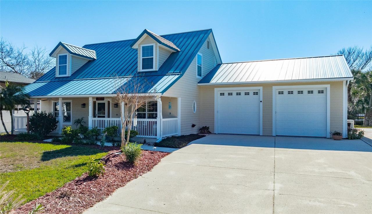 229 Randle Ave., Oak Hill, FL 32759