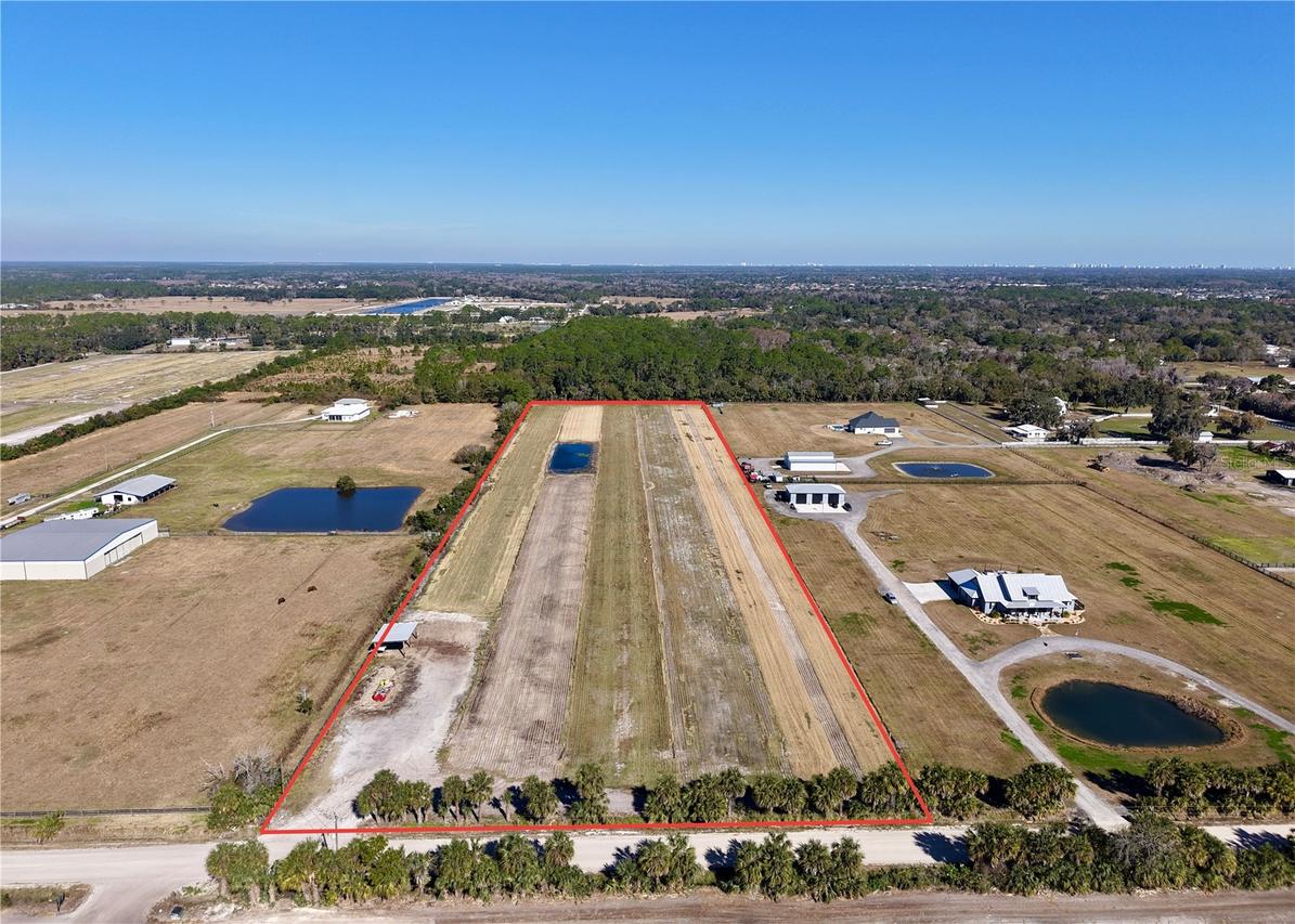 3761 Strawberry Ln., New Smyrna Beach, FL 32168