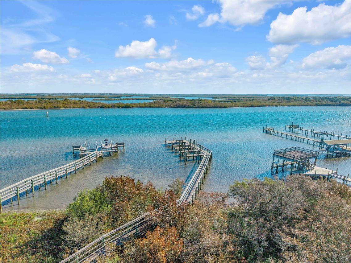 290 Navajo Dr., Oak Hill, FL 32759