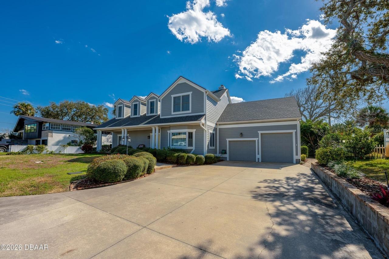 2 Hickory Ln., Daytona Beach, FL 32118