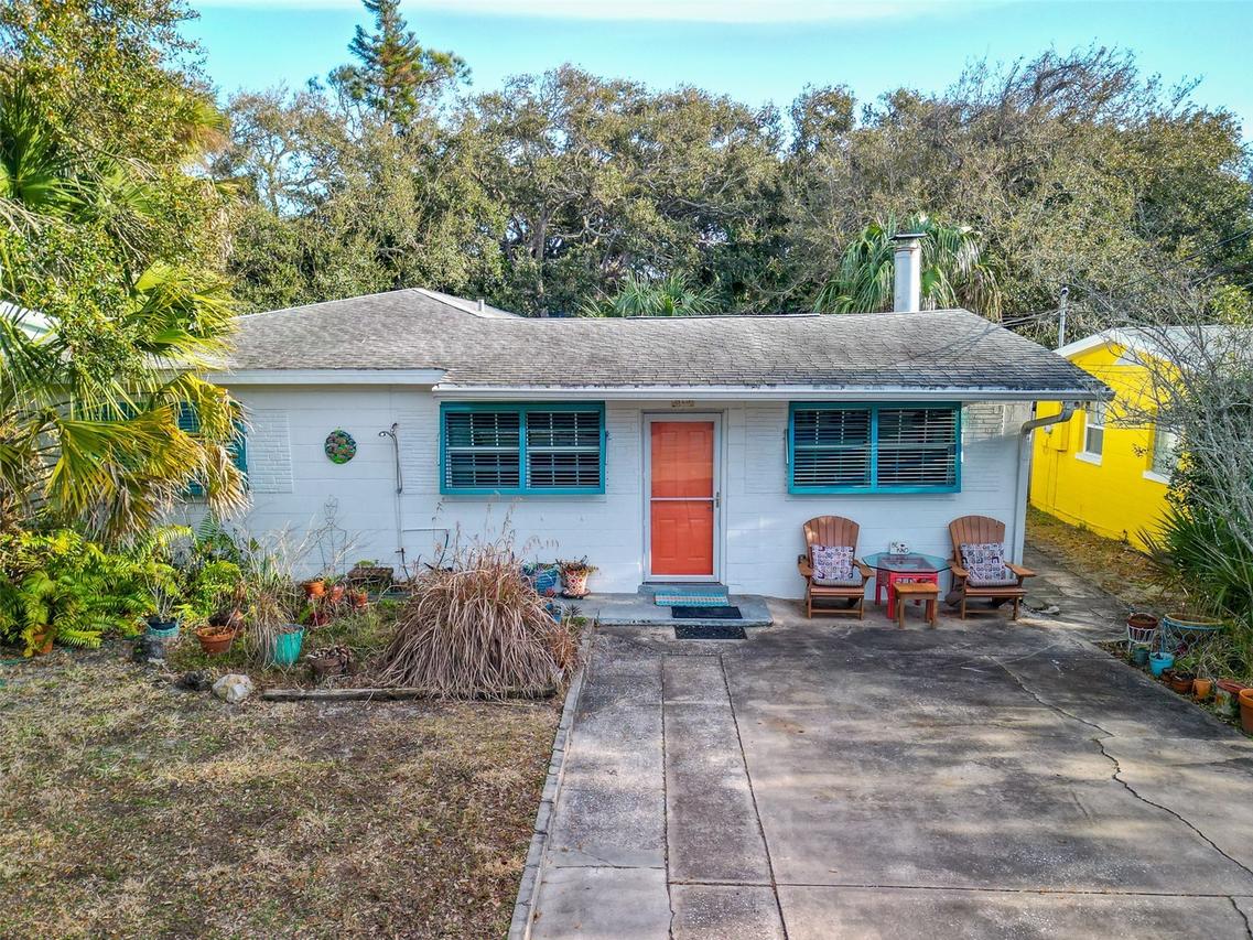 813 E 11th Ave., New Smyrna Beach, FL 32169