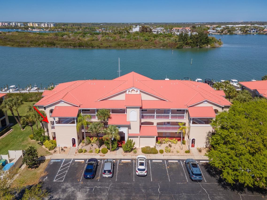 460 Bouchelle Dr. #201, New Smyrna Beach, FL 32169