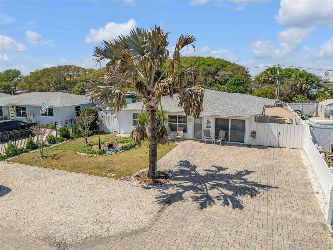 1416 Southard Ave., New Smyrna Beach, FL 32169