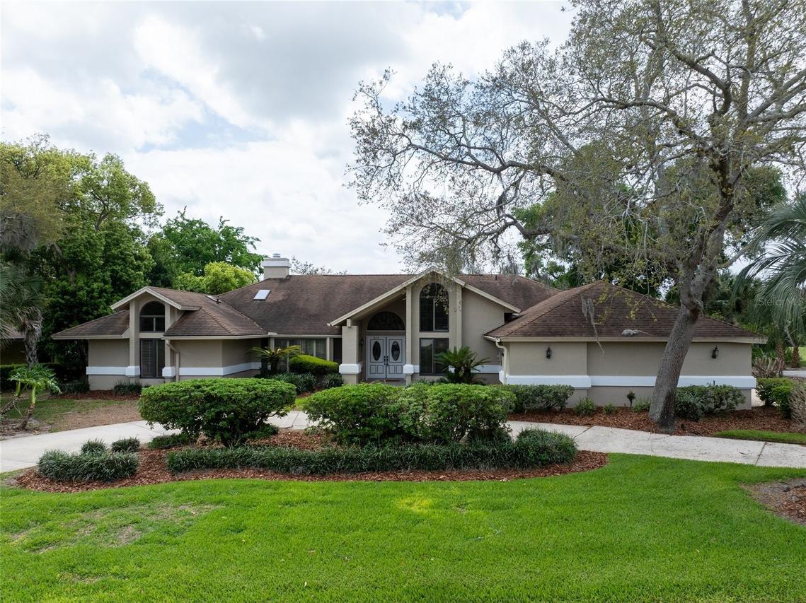 828 Sawgrass Ln., New Smyrna Beach, FL 32168