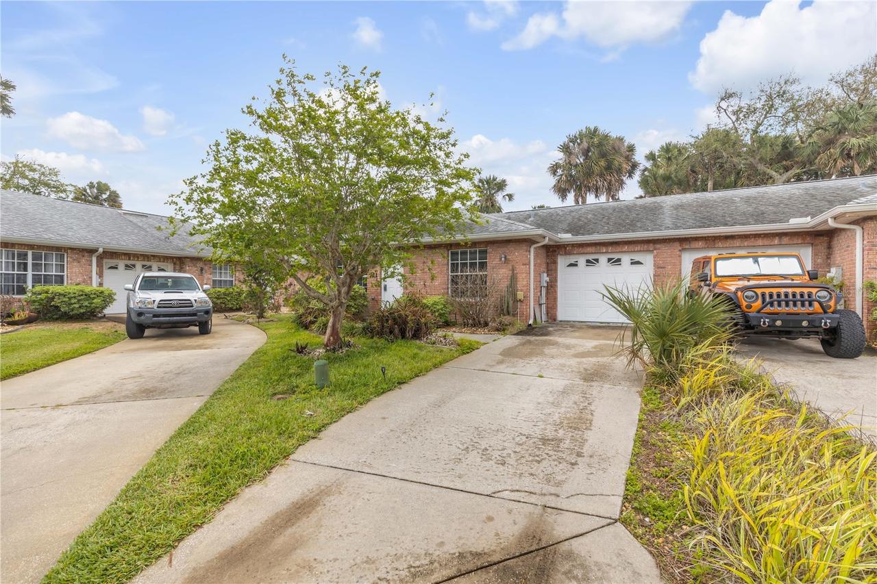 711 River Oaks Cir., New Smyrna Beach, FL 32169
