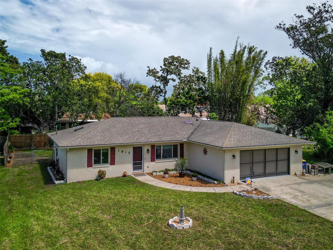 1915 Kumquat Dr., Edgewater, FL 32141
