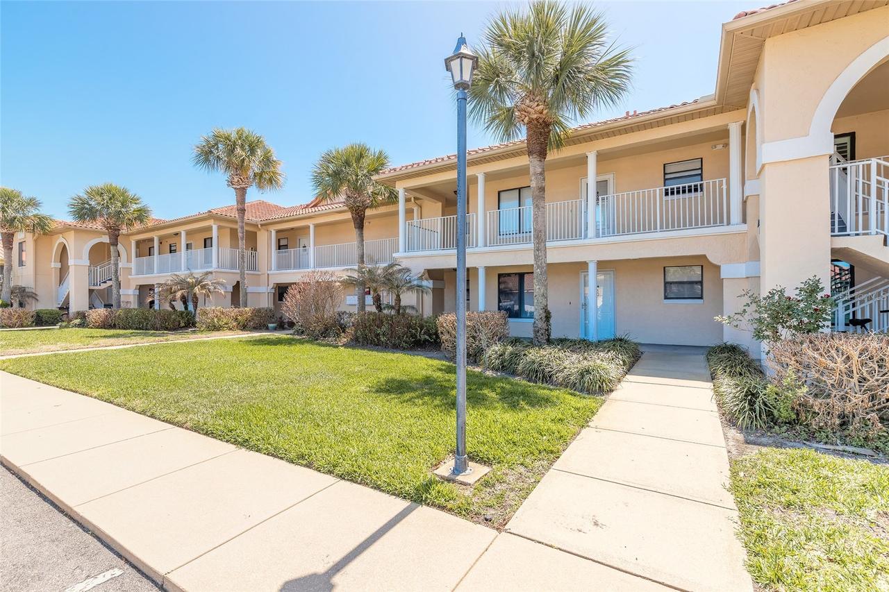 402 Bouchelle Dr. #204, New Smyrna Beach, FL 32169