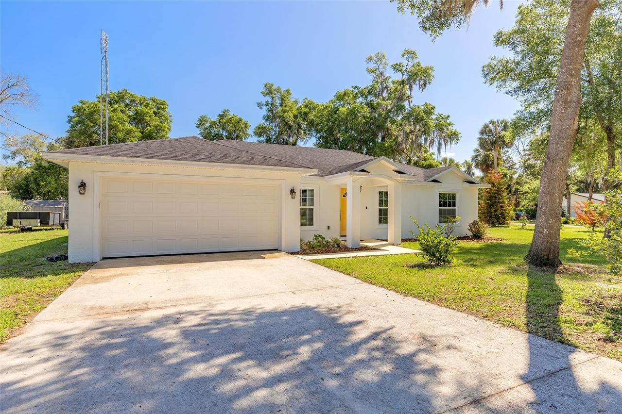 365 Alcazar Ave., De Leon Springs, FL 32130