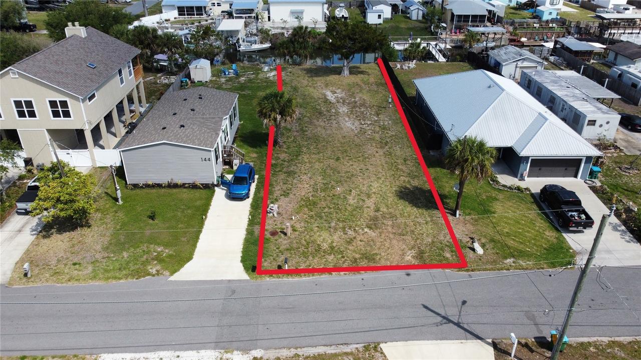 146 Gary Ave., Oak Hill, FL 32759