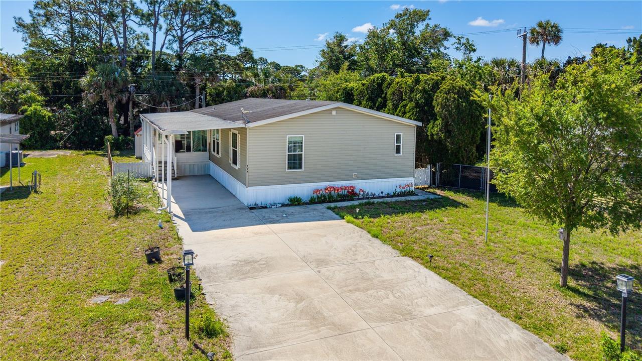 106 Ash St., Edgewater, FL 32141