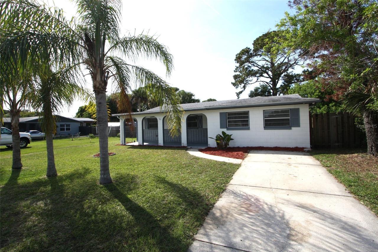 141 W Connecticut Ave., Edgewater, FL 32132