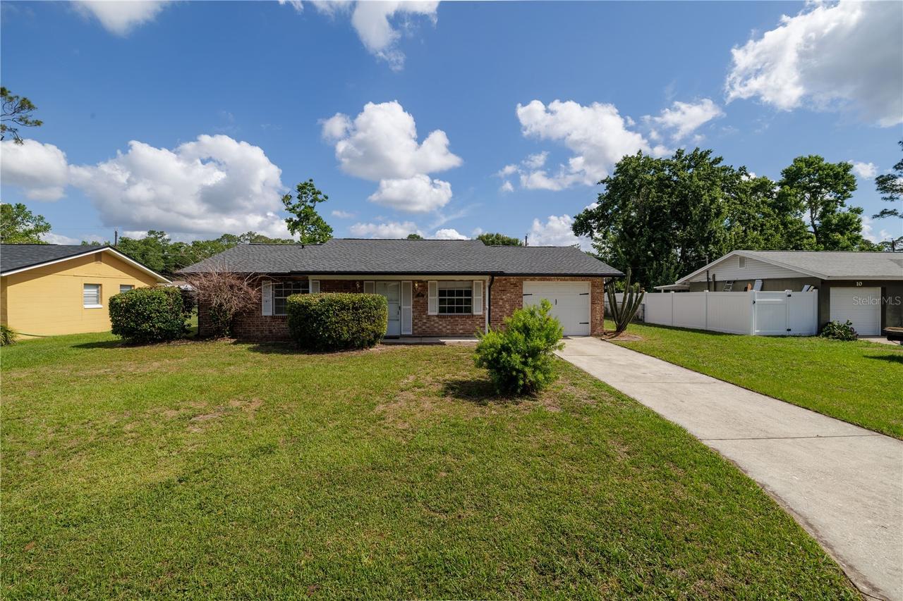 12 Azalea Dr., Daytona Beach, FL 32124