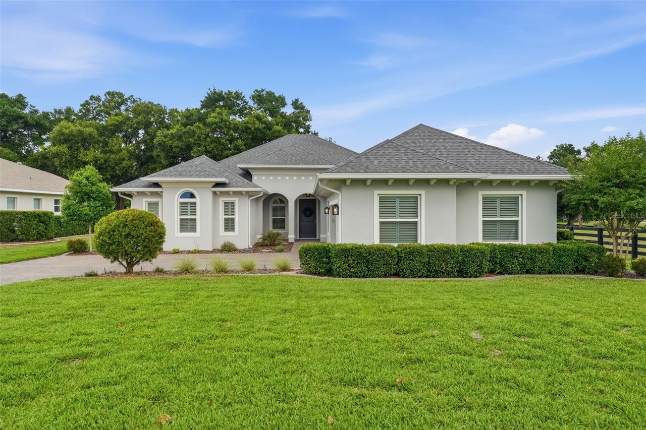5066 Greens Dr., Lady Lake, FL 32159