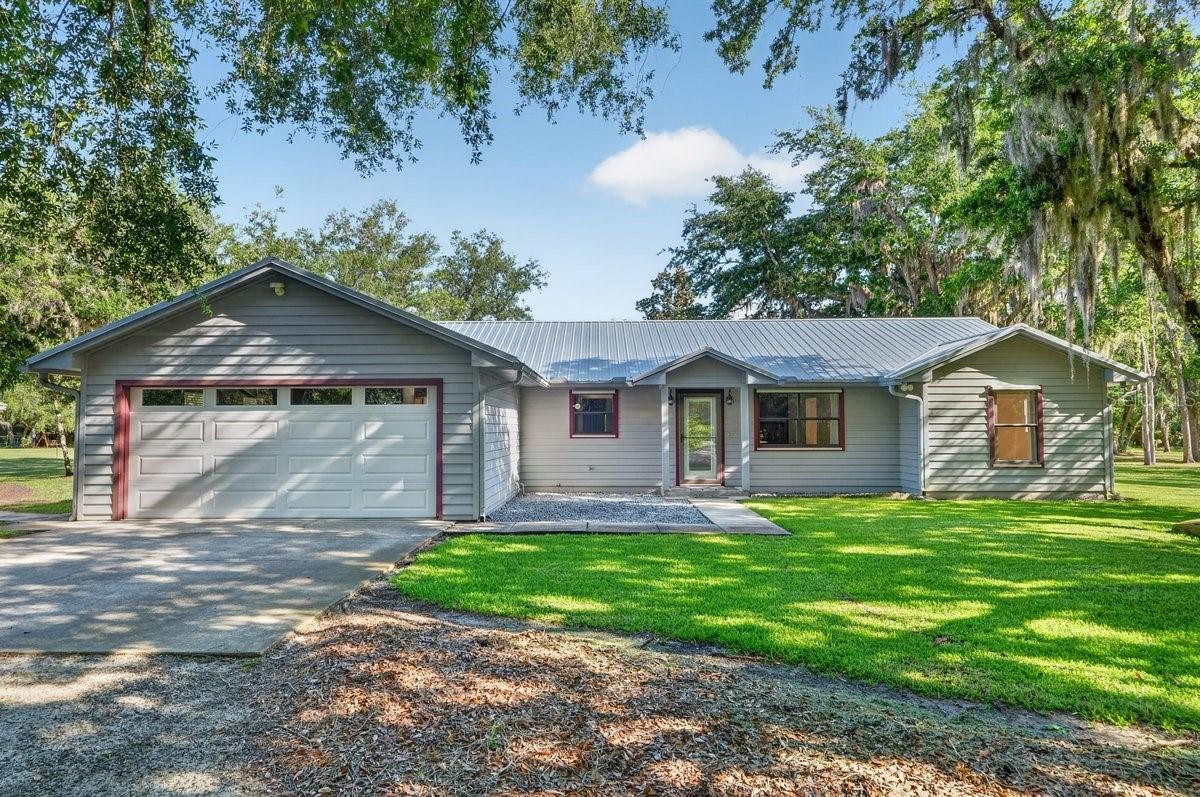 171 William St., Edgewater, FL 32141