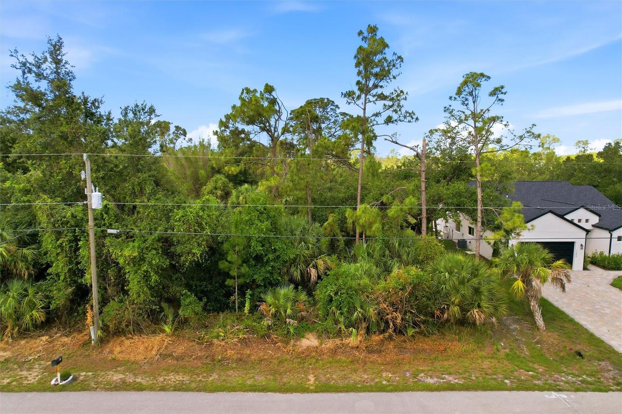 Oregon Ln., North Port, FL 34286