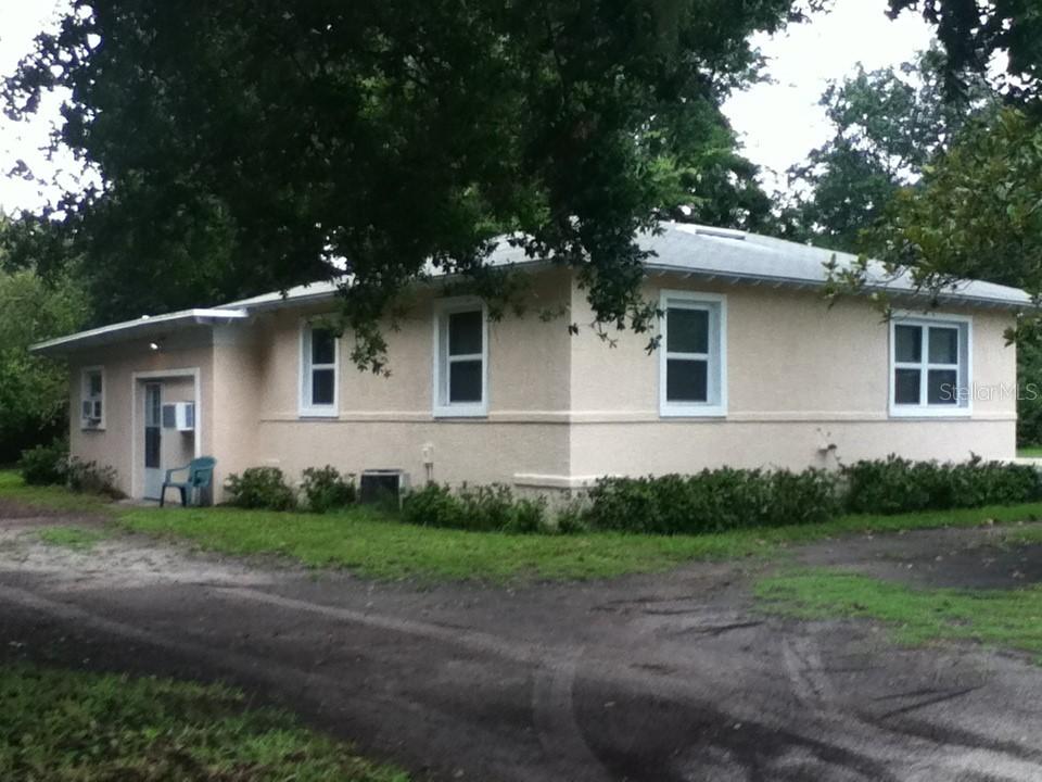 486 Oak St., New Smyrna Beach, FL 32168
