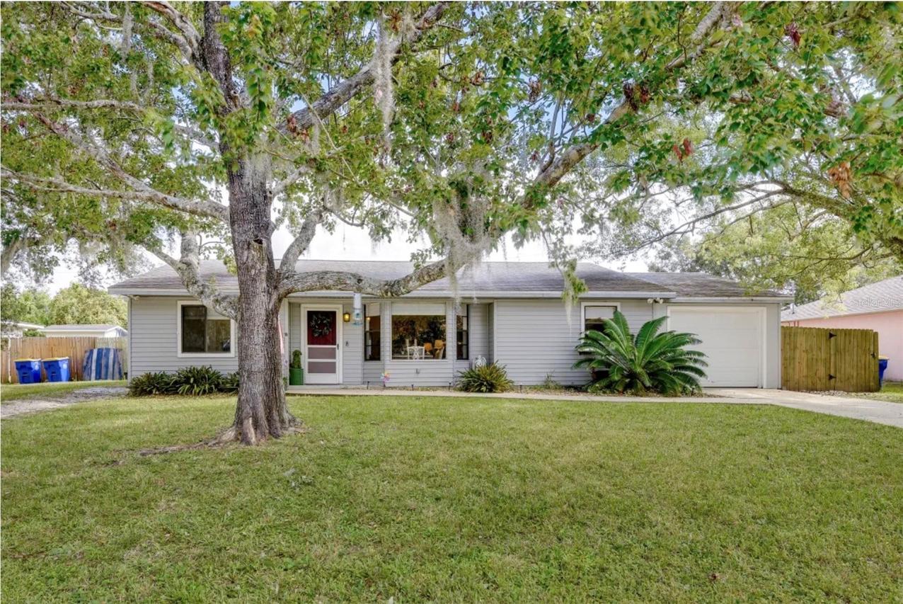 2737 Fern Palm Dr., Edgewater, FL 32141