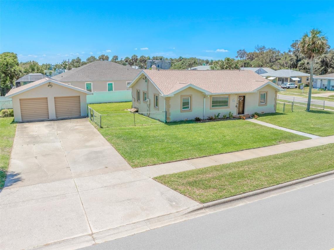 402 Seaview Ave., Daytona Beach, FL 32118