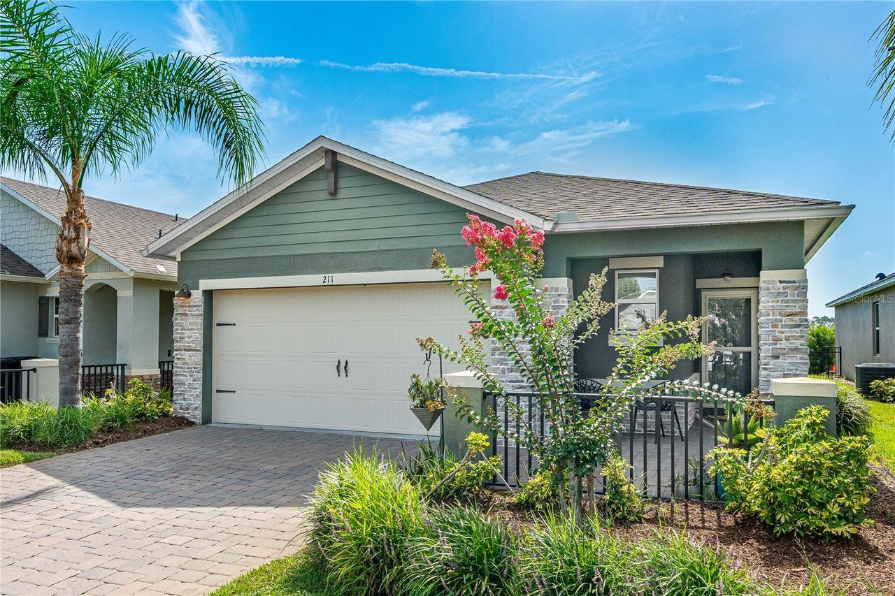 211 Caryota Ct., New Smyrna Beach, FL 32168