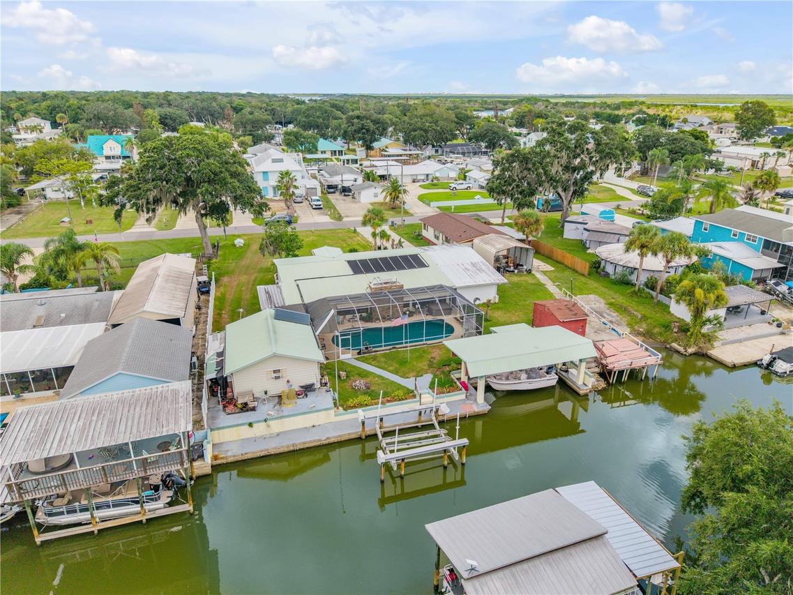 215 Gary Ave., Oak Hill, FL 32759
