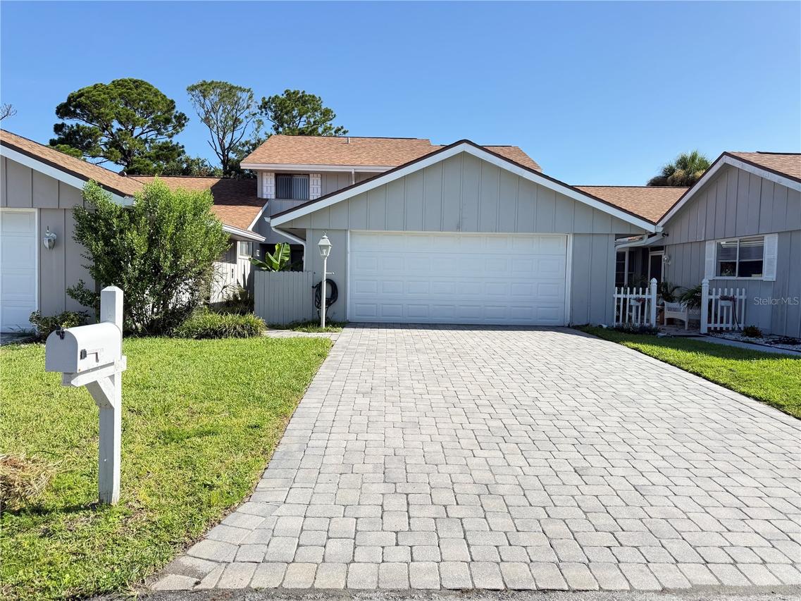 33 Andrea Dr., New Smyrna Beach, FL 32168