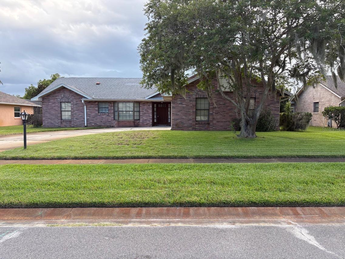 222 Meadow Lake Dr., Edgewater, FL 32141