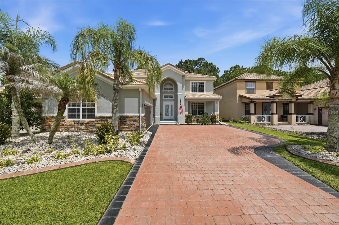 489 Luna Bella Ln., New Smyrna Beach, FL 32168