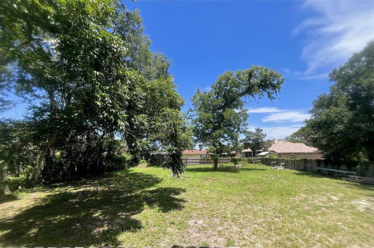 707 Cherry St., New Smyrna Beach, FL 32168