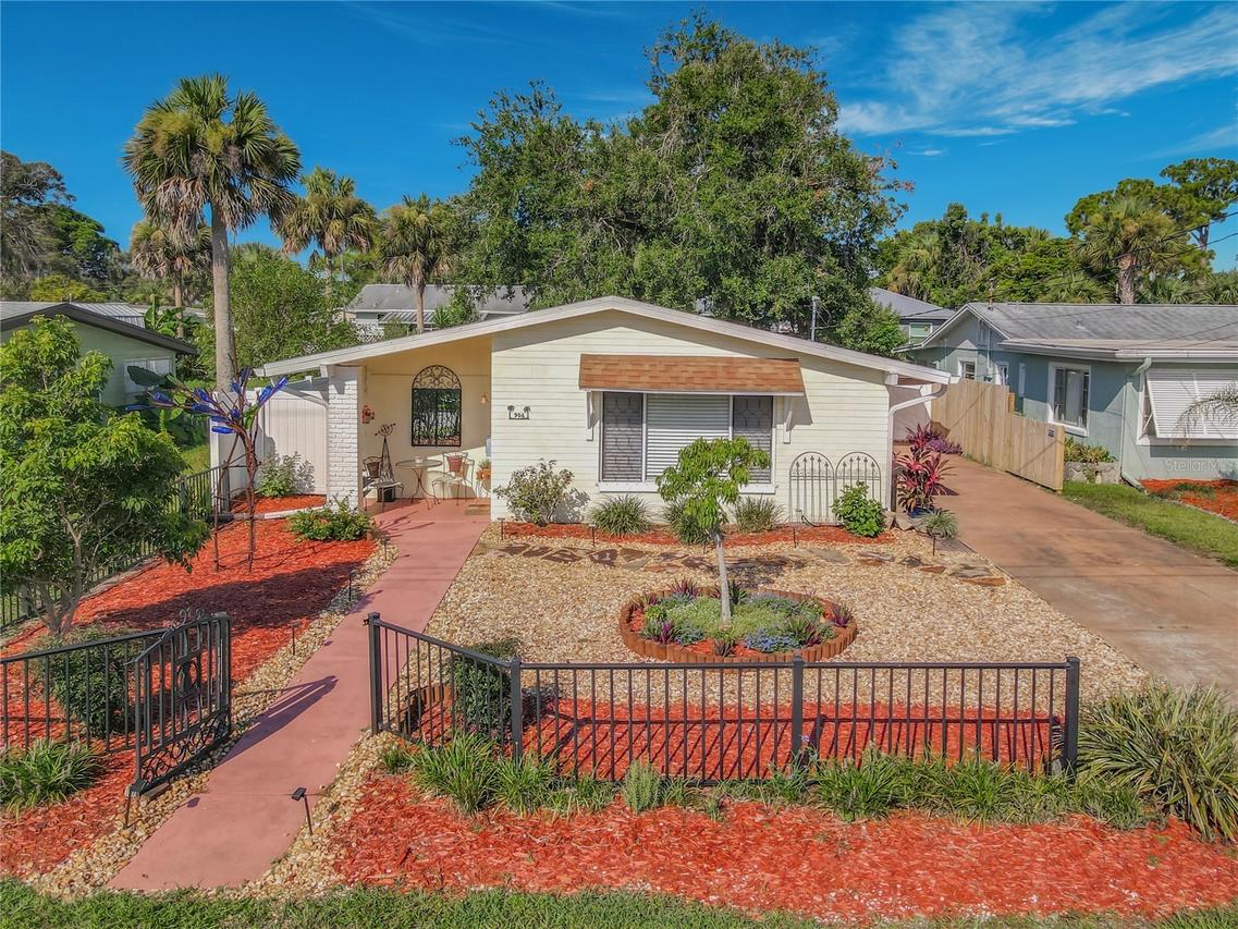 906 Fernald St., Edgewater, FL 32132