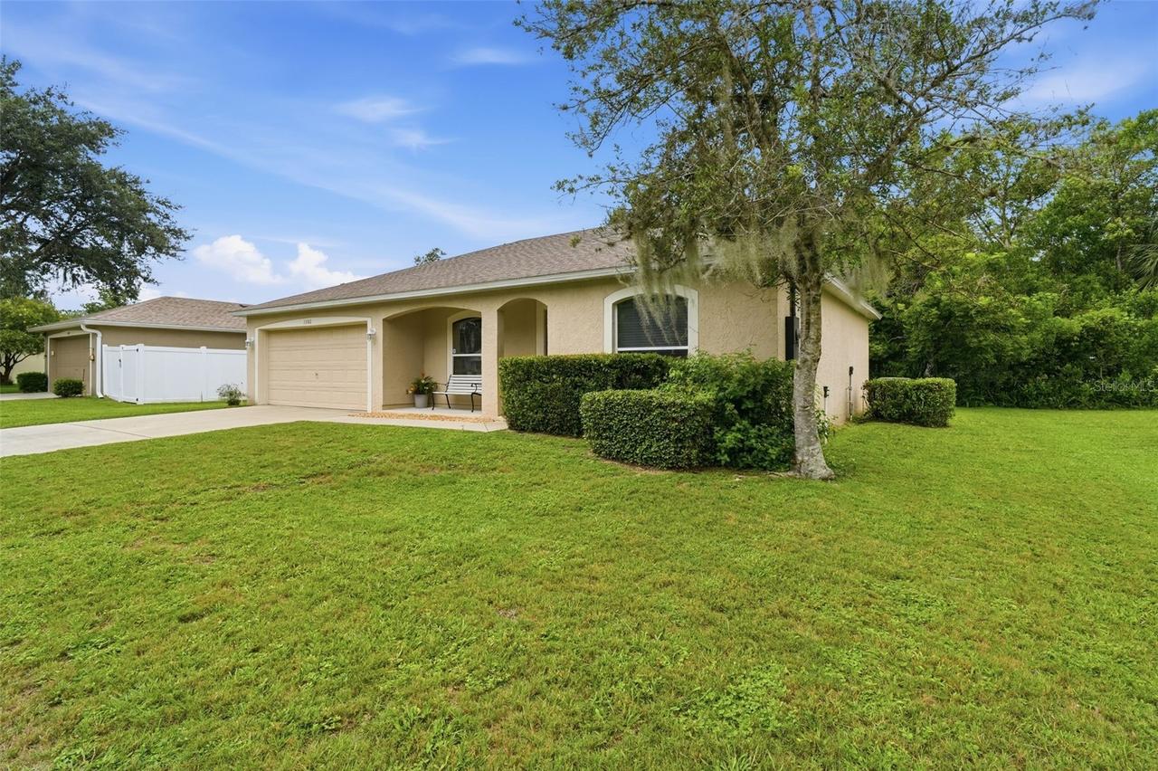 1302 Benton Lake Dr., Deland, FL 32724