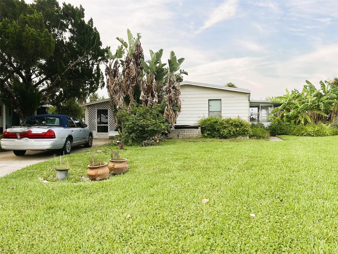 281 Golden Bay Blvd., Oak Hill, FL 32759
