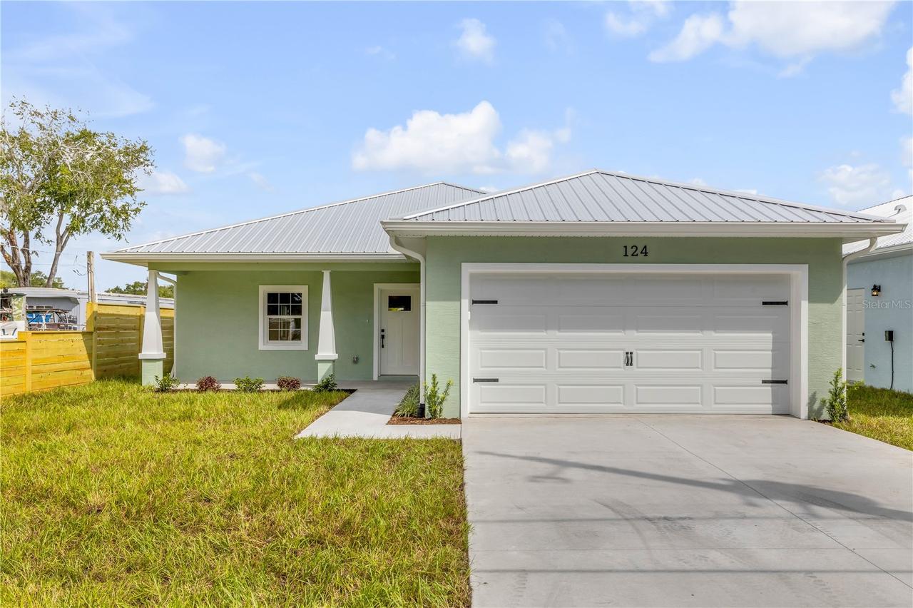 124 Indian Creek Rd., Oak Hill, FL 32759
