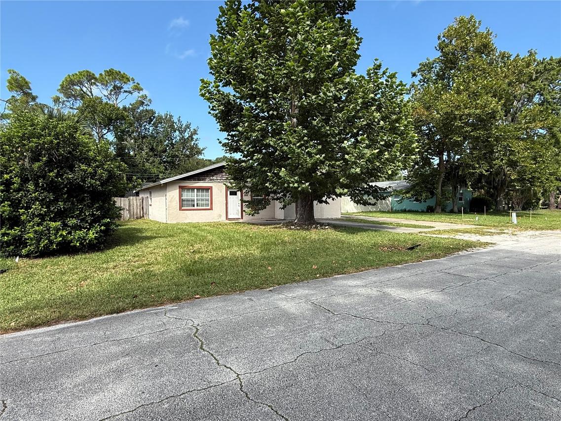 3306 Yule Tree Dr., Edgewater, FL 32141