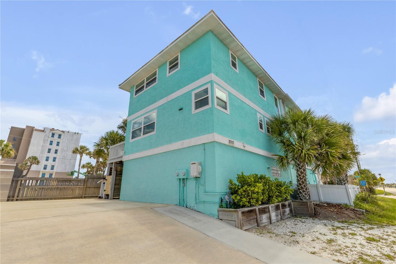 2707 S Atlantic Ave., New Smyrna Beach, FL 32169