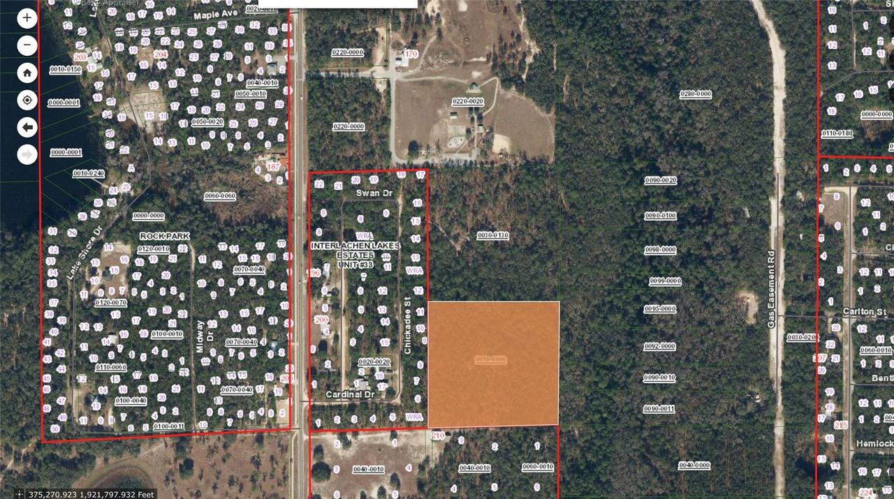 110 No Street St., Interlachen, FL 32148