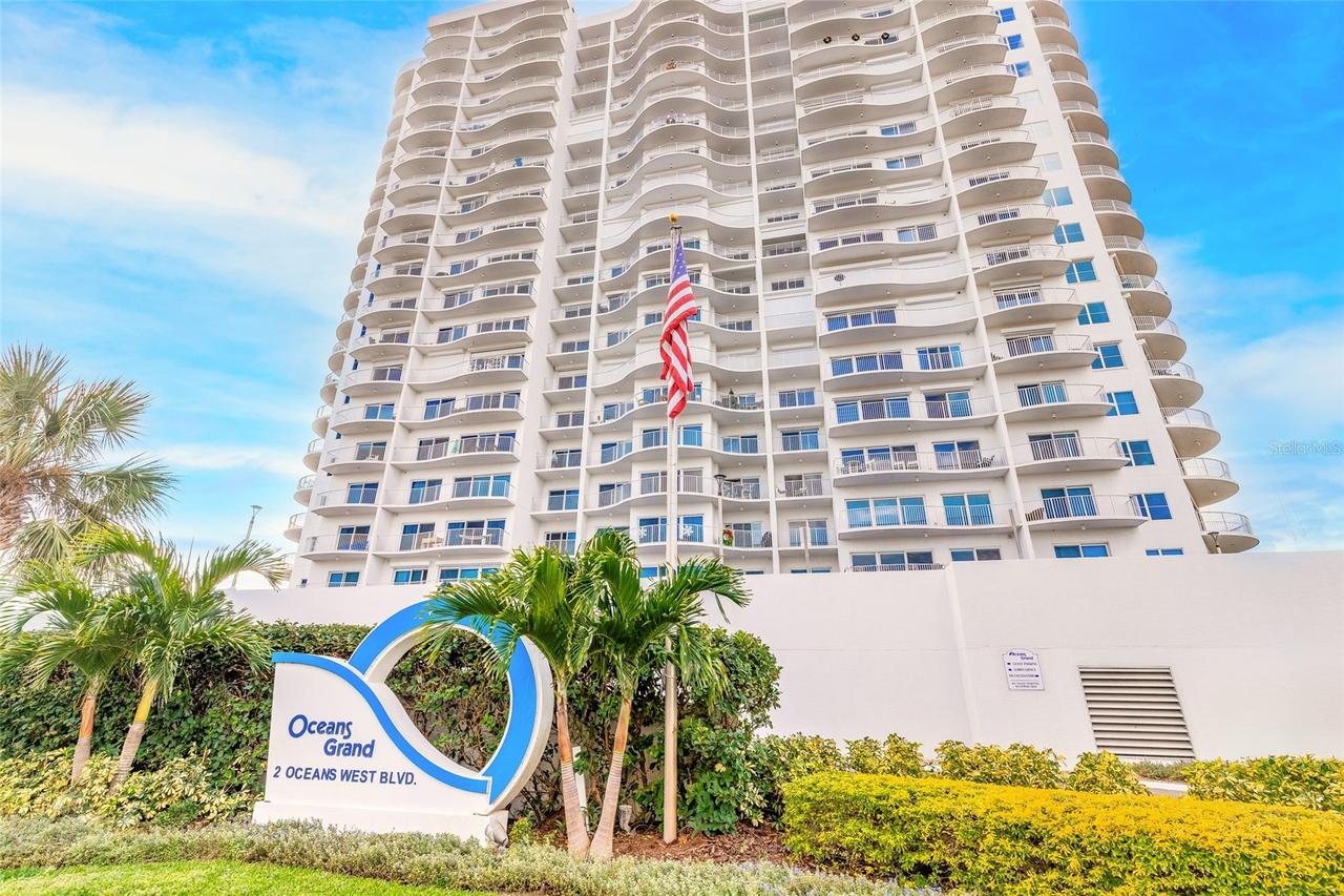 2 Oceans West Blvd. #700, Daytona Beach Shores, FL 32118