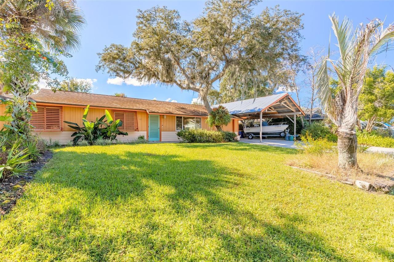 2526 Royal Palm Dr., Edgewater, FL 32141