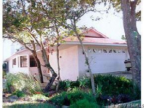 823 E 23rd Ave., New Smyrna Beach, FL 32169