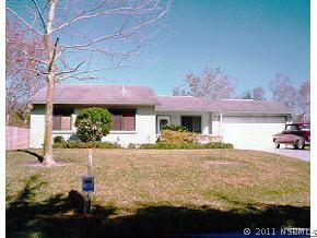 2025 Travelers Palm Dr., Edgewater, FL 32132