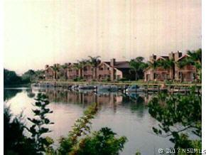127 Lagoon Ct., New Smyrna Beach, FL 32169