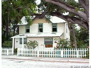 144 2nd Ave., Oak Hill, FL 32114