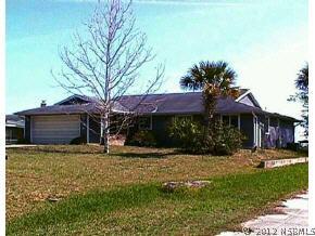 1717 S Riverside Dr. #B, Oak Hill, FL 32141