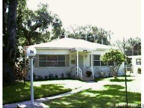 714 Faulkner St., New Smyrna Beach, FL 32168