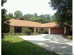 526 Wildwood Dr., New Smyrna Beach, FL 32168