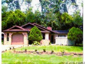 1083 Maple Ave., Oak Hill, FL 32117