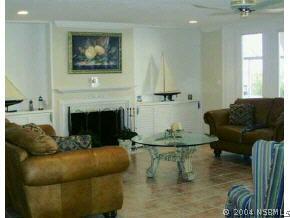 2117 Ocean Dr., New Smyrna Beach, FL 32169