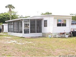 145 Gary Ave., Oak Hill, FL 32759