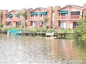 172 Breezeway Ct., New Smyrna Beach, FL 32169